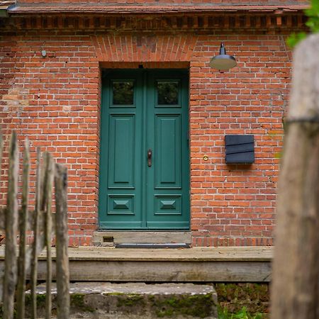 Wald- Und Seeidyll Im Historischen Forsthaus Neuruppin Ngoại thất bức ảnh