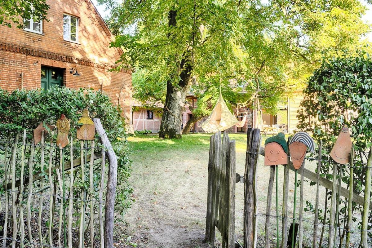Wald- Und Seeidyll Im Historischen Forsthaus Neuruppin Ngoại thất bức ảnh